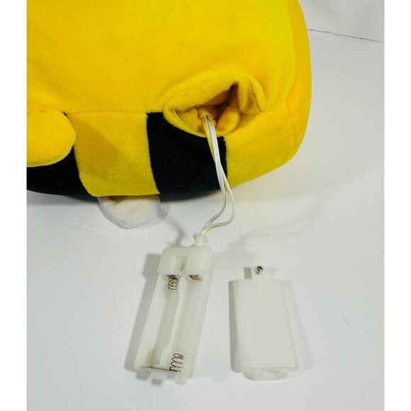 Moosh Moosh Bee Flashlight Plush Soft Toy  Nightlight Batteries Works Clean - Picture 10 of 11
